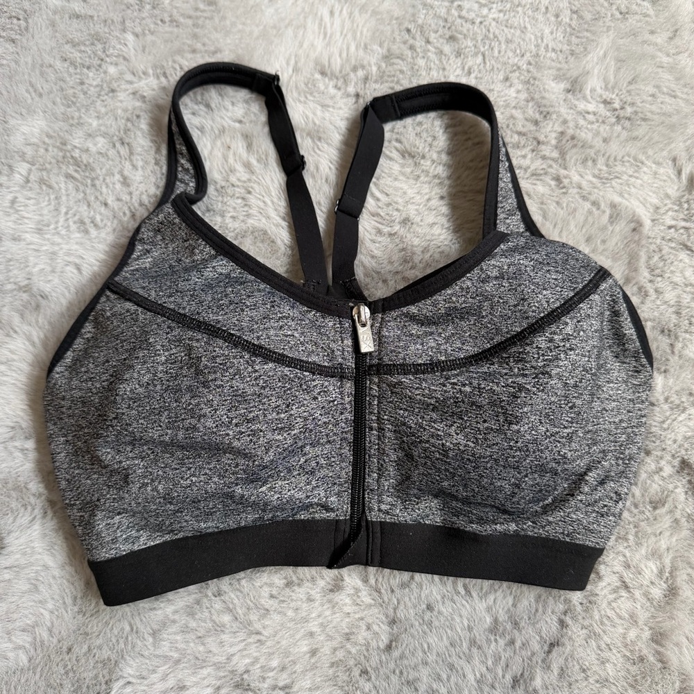 Victoria Secret Incredible Knockout Front Close Sport Bra Racerback Gray 32D VSX